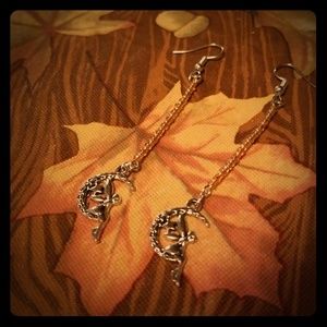 Pair of fairy pendant earrings 31E